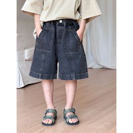 2024 Verão Nova versão coreana Shorts de jeans infantis versáteis Capris casuais para meninos e meninas L2405