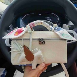 Lare Bag Lunch Box Bag Women 2024 New Portable Lunch Box Bag Gigi Same Style Piana Fashion Cowhide One Shoulder Crossbody Bag KI3