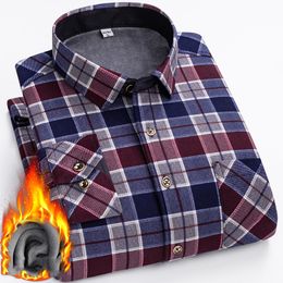 Camisa de mangas compridas masculina de inverno espessou o calor, um lã da moda, camisas xadrezas listradas