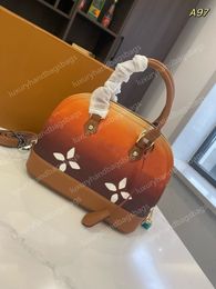 Designer Women Luxury Fashion Bags BB Shell Bag Classic Flower Handbags Crossbody Shoulder Purse Fashion Evening Wallet Cross body Tote bag Lady Clutch Messenger YG