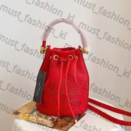 Tasarımcı Çanta Kova Çantası Akşam Çantaları Omuz Çantası Tote Çanta Tasarımcı Kadınlar Omuz Çanta Moda Çapraz Kabartma Toptan Kabartma Tote Drawstring 79