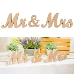 Party Decoration 3 Pcs/set Mr & Mrs Wedding Decorations Vintage Wooden Letters Sign For Sweetheart Table Decor Events Supplies