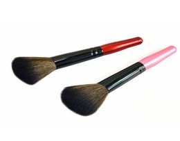 Women Powder Brush Wood Handle Cosmetic Makeup Brush Foundation Single Soft Brush Beauty Make Up Tools 1Pc2895467