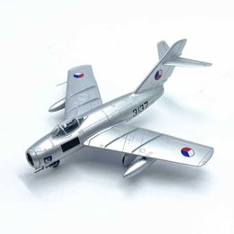 Aircraft Modle 1/72 Scale Czech Air Force MIG15 Fighter Model Souvenir Toy Display Series 37132 S2452204