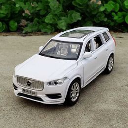 Diecast Model Cars 1 32 VOLVOs XC90 SUV Alloy Car Model Diecast Toy Metal Vehicles Car Model Collection Simulation Sound and Light Childrens Gift