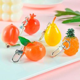 Keychains Cute Simulated Fruit Pendant Keychain Vegetable Key Chains Carrot Strawberry Banana Women Girls Bag Hanging Ornament