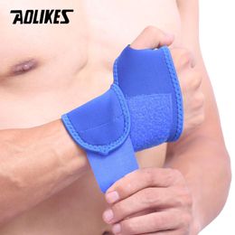 AOLIKES 1PCS Sports Wristband Wrist Support Straps Wraps For Cycling Running Weight Lifting Fiess Gym Tennis Hand Bands L2405