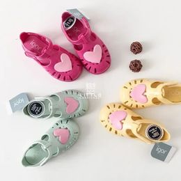 Summer Childrens Hollow out Baotou Roman Sandals Girls Love Jelly Shoes Baby Kids Non-slip Beach Retro Shoes 240522