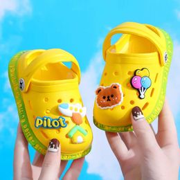 Summer Kids Sandals Children Hole Shoes Slippers Soft AntiSkid Cartoon DIY Design Hole Baby Shoes Sandy Beach For Boys Girls 240507