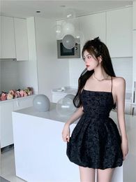 Casual Dresses Strapless Short Dress Women Fashion Slim Pleated Temperament Sexy Black Mini With Open Back