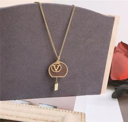 2021 new luxurys Pendant Necklaces Fashion for Man Woman 48cm designers brand Jewellery mens womens Highly Quality more Model Option4025005