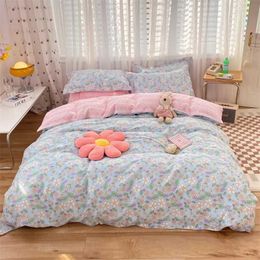 Bedding sets High Quality Cotton Set 1 Duvet Cover 2 cases Cartoon Sky Blue Flower Pattern Design 16 SizesCustomizable H240521 XKF6