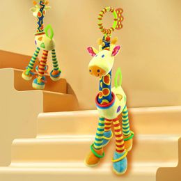 Giraffe baby car hanging rattles bed bells pram accessories teething doll gnawable safety seat toys soothing pendant 240513