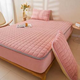 Bedding sets WOSTAR Winter warm plush velvet mattress protector cover quilted thicken elastic fitted sheet style bed protection pad 90/150cm H240521 2IA2
