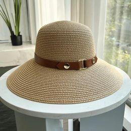 Berets Fashion Summer British Belt Vintage Trilby Flat Brimmed Straw Hat Shading Sun Cap Lady Beach Unisex Jazz