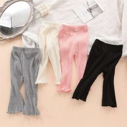 2024 Spring New Fashion Girl Children geliochi sottili con le costole a costola solida Batton Cop Cotone Pants Pants Pants Crouser Abibiti L2405