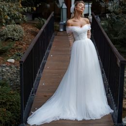 A Simple White Tulle Line Wedding Dresses with Detachable Wrap Off the Shoulder Long Sleeves Pleats Sweetheart Boho Bridal Gowns Sweeart