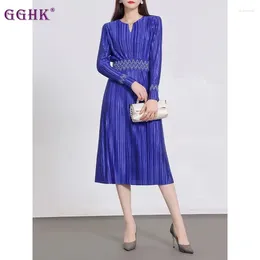 Casual Dresses GGHK Miyake Pleated Women Elegant Evening Party Dress Solid Color V Neck Long Sleeve Loose Plus Size Design Prom