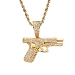 Collane a ciondolo 2023 Nuova pistola in cristallo hip hop pendente personalizzato di tendenza rap di rapina a pendente maschile e regali femminili D240522