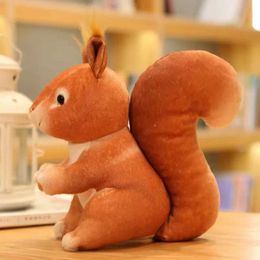 Plush Dolls 25cm simulation cute squirrel plush toy soft filling cartoon animal doll home decoration birthday gift H240521 LPBR