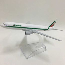 Aircraft Modle JASON TUTU 16cm Italian Airlines Boeing 777 aircraft model aircraft model 1 400 die cast metal aircraft toy S5452138