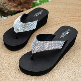 Fashion Summer Slides Women Sandals Platform Platform Platform Platform Black White Slide Flip Flops Beach Shoes Outdoor Scarpe