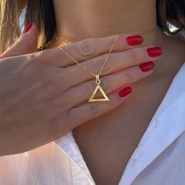 Pendant Necklaces Stainless steel triangle necklace suitable for women modern aesthetic elegance geometric Jewellery her Christmas gift d240522