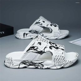 Casual Shoes With Pattern Hawaiian Beach And Sea Slippers Men's Black Sandals Men Sneakers Sports Teniis Special Cool YDX1