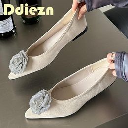 Casual Shoes Rhinestone Flower Woman Flats 2024 Fashion Elegant Slip On Female Pointed Toe Ladies Footwear