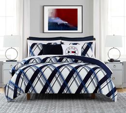 Bedding sets Grey White Plaid Quilt Full Queen Size Geometric Set Soft Breathable Cover ic Home Decor for All Season H240521 BURI