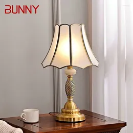 Table Lamps Modern Brass Lamp LED European Retro Luxury Creative Copper Glass Desk Lights For Home Living Room Bedroom