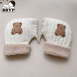 Cute Embroidery Bear White Plush Thickened Winter Keep Warm Students Ride Cold Windproof Underwear Bare Fingers Gloves L2405