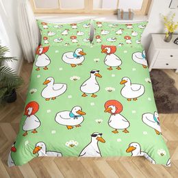 Bedding sets Cute Duck Duvet Cover Cartoon Yellow Set for Kids Boys Girls Comforter Animal Quilt with 2 case H240521 PBJ1