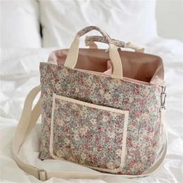 Diaper Bags Flower printed mummy baby bag with large capacity cotton diaper cart bag lightweight and multifunctional storage bag d240522