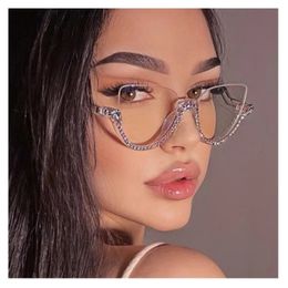 Fashionable and personalized anti blue light womens glasses anti radiation computer frame inlaid with brick design prescription glasses 240507