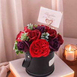 Decorative Objects Figurines Mothers Day Artificial Soap Carnival Flower Set Room Decoration Accessories Gift Womens Modern Home Party Supplies H240521 W1XT
