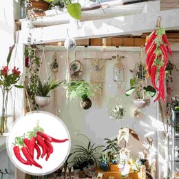 Decorative Flowers 2 Strings Road Simulation Red Long Pepper Decoration Fruit Farm Vegetable Ornament Chili Decorations Cook Off Hanging