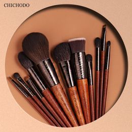 CHICHODO Makeup Brush-The Amber Series Carved Tube Brushes-11pcs Natural Hair Set-Powder Foundation Eyeshadow Makeup Tools 240522