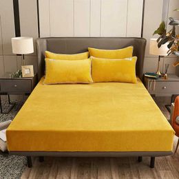 Bedding sets WOSTAR Warm winter plush fitted sheet elastic mattress cover fluffy coral fleece bed linen luxury double velvet protector H240521 TVHE