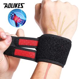 AOLIKES Adjustable Compression Straps Wrist Support Fiess Weightlifting Tendonitis Sprains,Carpal Tunnel Arthritis L2405