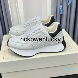 loeweshoes Shoes Sprint Runner sneakers Men Women Casual Leather Outdoor Shoe Anagram embossing Low Top White Black Pink Trainers 34-46