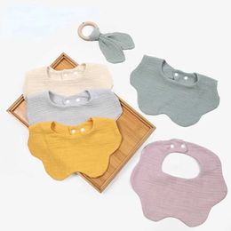 J7TF Bibs Burp Cloths Baby bib baby clothing supplies feeding Drool Bandana Saliva towel pleated flower accessories d240522