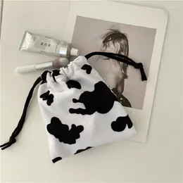 Storage Bags Ins Style Simple Cow Pattern Bundle Pocket Plush Travel Bag Mini Portable Cosmetic Wash Drop