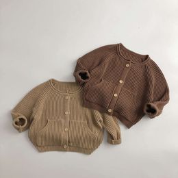 CEL 1-7 y Kids Sweters Krótkie styl Girls Cardigans O Neck Boys Knitwear Dzieć ubrania L2405 L2405