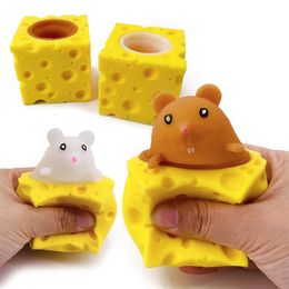 Stressrelieving Pet Cheese Mouse Pinch Fun Stress Ball Vent Squirrel Cup Prank Toy Fidget Toys 240514