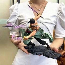 Action Toy Figures A popular Zoro anime character with three thousand worlds three knife flow anime model birthday gift collectible toy Q240521