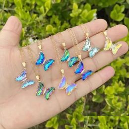 Pendant Necklaces Fashion Classic Rhinestone Butterfly Necklace For Women Simple Clavicle Chain Colorf Insect Charm Jewellery Drop Deli Dh6Ja