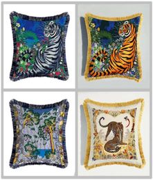 Luxury Tiger Leopard Cushion Cover Doublesided Animals Print Velvet Pillow Cover European Styl Sofa Decorative Throw Pillow Cases3631169