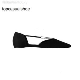Toteme Chunyuan designer summer shoe French single pointed womens simple silk satin T-shaped soft bottomed flat bottomed Baotou sandals 3JHF