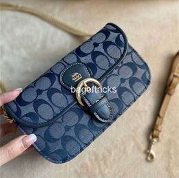 2024 New Kleo Bud Chain Small Square Denim Jacquard Handheld Underarm Female